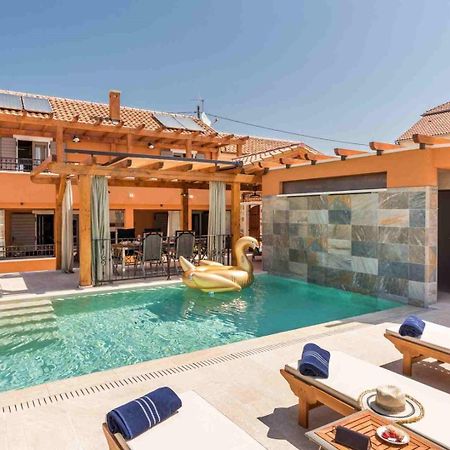 Luxury Villa Finessa Skradin 1 With Heated Pool, Jacuzzi And Sauna Exterior photo