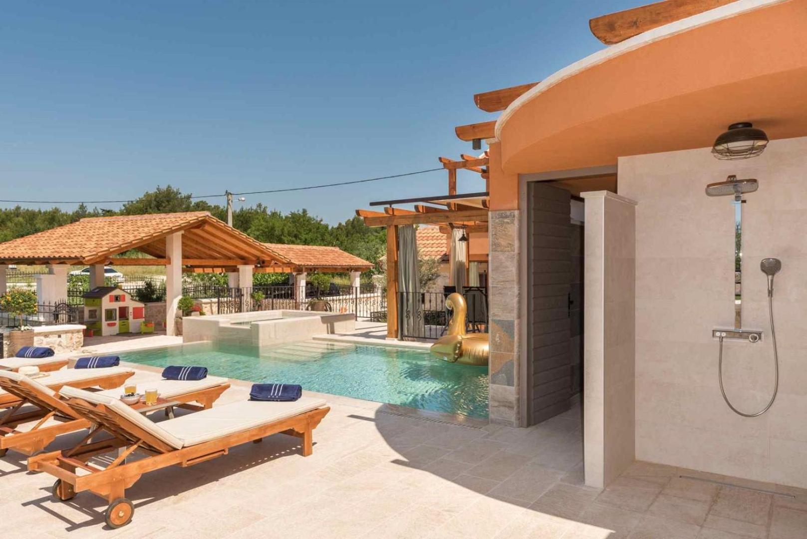 Luxury Villa Finessa Skradin 1 With Heated Pool, Jacuzzi And Sauna Exterior photo